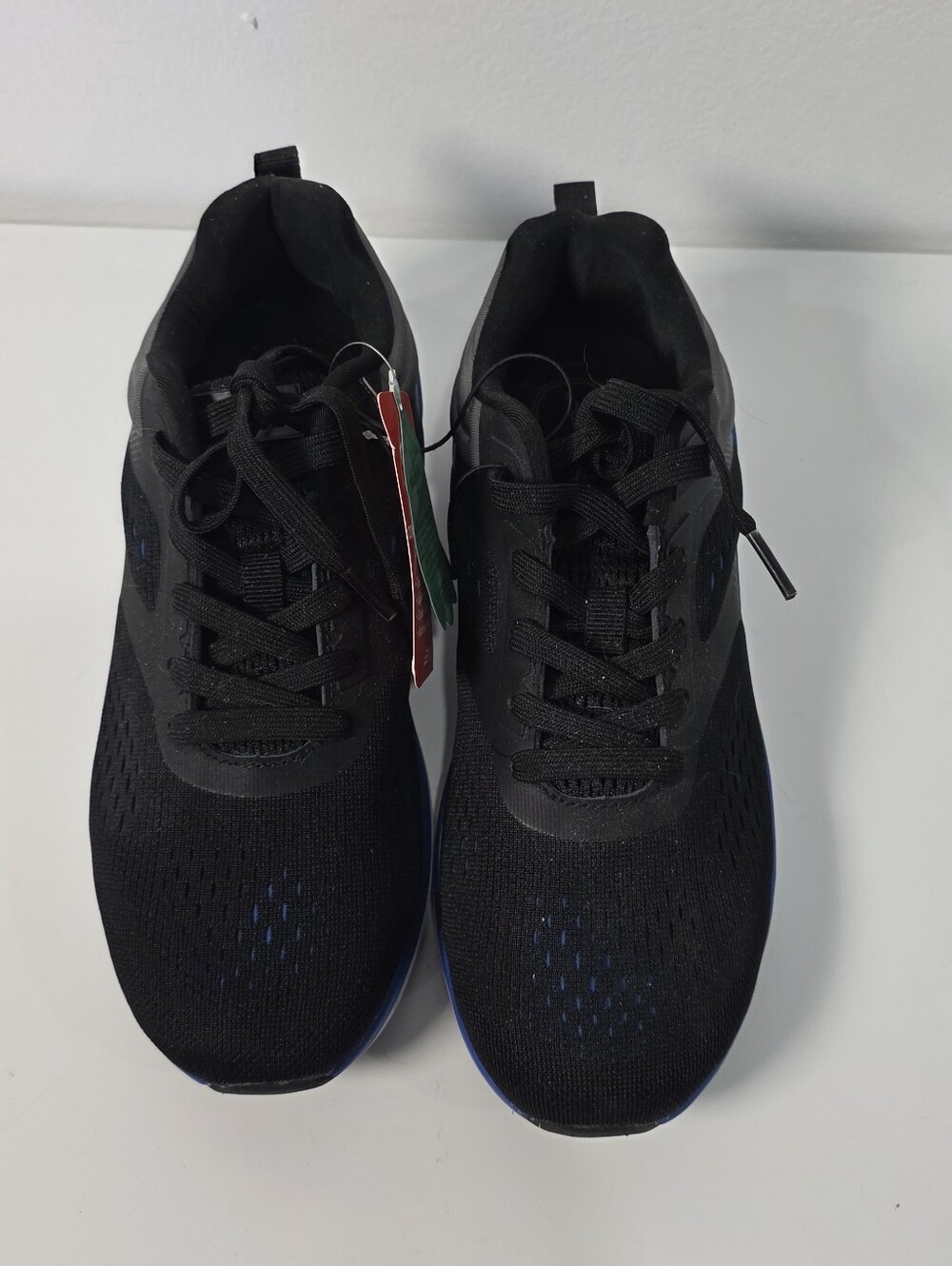 BCG Boys 4.5D Gym Shoes New